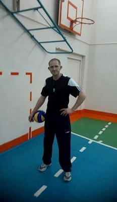 максим фото.jpg